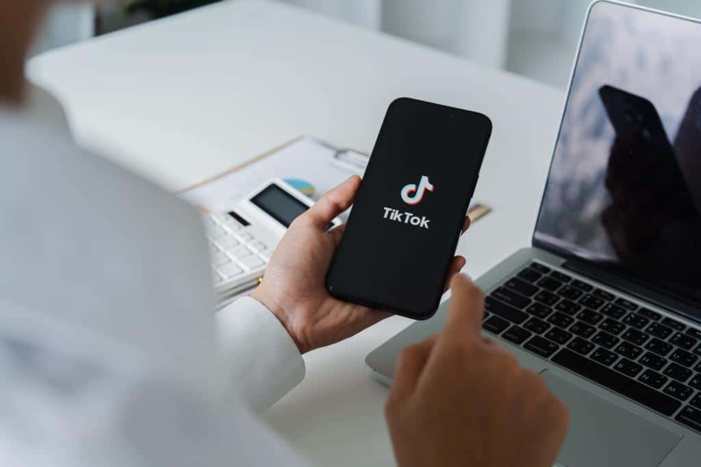 Why Use a TikTok Marketing Agency?